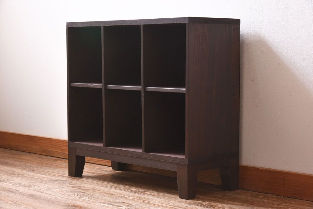 リメイク家具　懐かしい雰囲気が漂うマス目棚(飾り棚、収納棚)