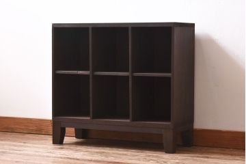 リメイク家具　懐かしい雰囲気が漂うマス目棚(飾り棚、収納棚)