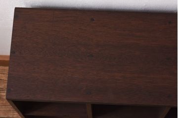 リメイク家具　懐かしい雰囲気が漂うマス目棚(飾り棚、収納棚)