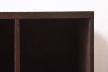 レトロ家具　昭和レトロ　味のある木の質感が魅力のマス目棚(飾り棚、収納棚)