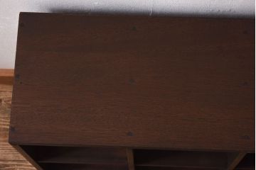 レトロ家具　昭和レトロ　素朴なデザインが可愛らしいロッカー(マス目棚、収納棚)