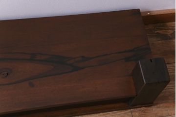 アンティーク雑貨　和製アンティーク　天板黒柿　墨を流したような特徴的な杢目が美しい大振りサイズの置き床(置床、ローボード、飾り台)