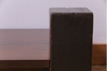 アンティーク雑貨　和製アンティーク　天板黒柿　墨を流したような特徴的な杢目が美しい大振りサイズの置き床(置床、ローボード、飾り台)