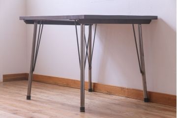 リメイク家具　味わい深い古材を組合せたアイアンテーブル(作業台、サイドテーブル)