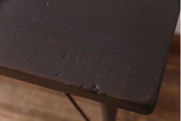 和製アンティーク　朴の木一枚板　明治大正期の古い裁ち板をリメイクしたアイアンテーブル(作業台、鉄脚)