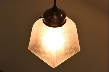 和製アンティーク　麻の葉模様のレトロなガラスシェード(天井照明、ペンダントライト)