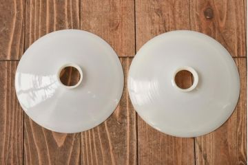 昭和レトロ　戦前　昔懐かしいデザインの平笠照明(吊り下げ照明、ペンダントライト)2個セット(3)