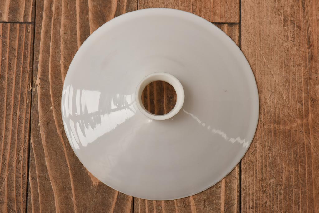 昭和レトロ　戦前　昔懐かしいデザインの平笠シェード(吊り下げ照明、天井照明、ペンダントライト)(1)