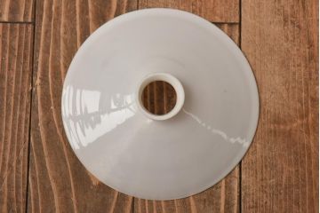 昭和レトロ　戦前　昔懐かしいデザインの平笠シェード(吊り下げ照明、天井照明、ペンダントライト)(1)