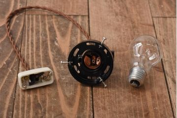 昭和初期　戦前　オパールセントガラスのペンダントライト(電笠、天井照明)