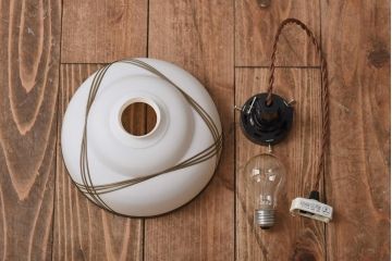 昭和レトロ　シンプルで風情のあるセルロイド巻電笠(ペンダントライト、天井照明)