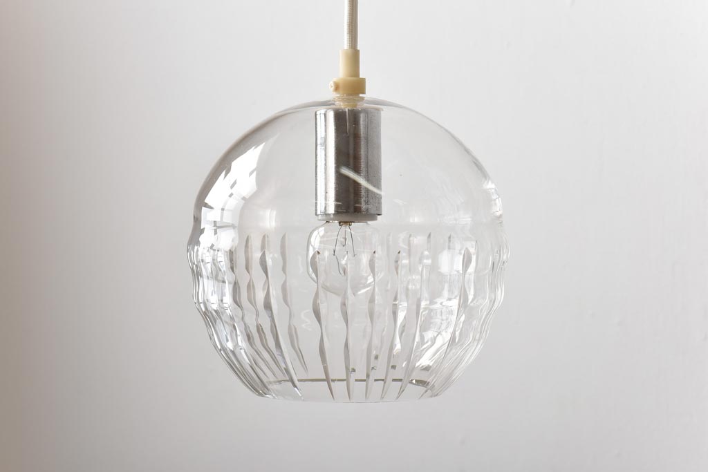 波型のデザインがおしゃれなガラスシェードのペンダントライト(天井照明、吊り下げ照明)