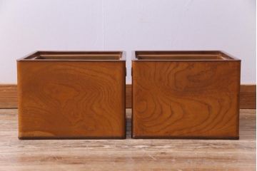 アンティーク雑貨　昭和初期　高級品!　桑材　共箱付き　美しい杢目の角火鉢一対(箱火鉢、手あぶり)