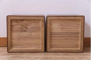 アンティーク雑貨　昭和初期　高級品!　桑材　共箱付き　美しい杢目の角火鉢一対(箱火鉢、手あぶり)