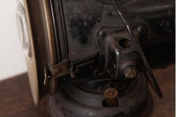 アンティーク雑貨　アメリカアンティーク　DIETZ(デイツ)製　丸いレンズがレトロな雰囲気を醸し出すランプ(ディスプレイ)