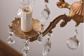 フランスビンテージ　優雅なキャンドル型のガラスドロップシャンデリア(5灯、天井照明、吊り下げ照明)