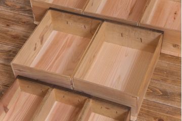 アンティーク家具　和製アンティーク　明治大正期　前面ケヤキ・ヒノキ　堂々とした佇まいが魅力の水屋箪笥サイドボード(収納棚、戸棚、食器棚)