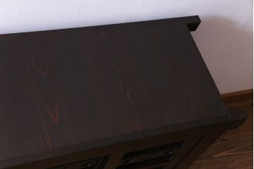 アンティーク家具　和製アンティーク　明治大正期　前面ケヤキ・ヒノキ　堂々とした佇まいが魅力の水屋箪笥サイドボード(収納棚、戸棚、食器棚)