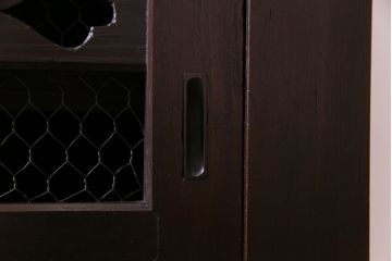 アンティーク家具　和製アンティーク　明治大正期　前面ケヤキ・ヒノキ　堂々とした佇まいが魅力の水屋箪笥サイドボード(収納棚、戸棚、食器棚)