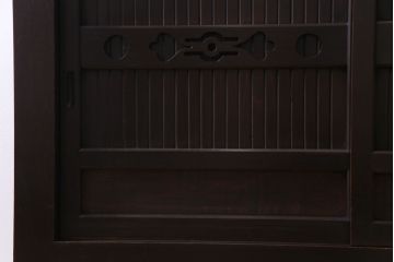 アンティーク家具　和製アンティーク　明治大正期　前面ケヤキ・ヒノキ　堂々とした佇まいが魅力の水屋箪笥サイドボード(収納棚、戸棚、食器棚)