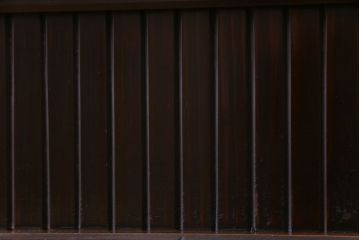 アンティーク家具　和製アンティーク　明治大正期　前面ケヤキ・ヒノキ　堂々とした佇まいが魅力の水屋箪笥サイドボード(収納棚、戸棚、食器棚)