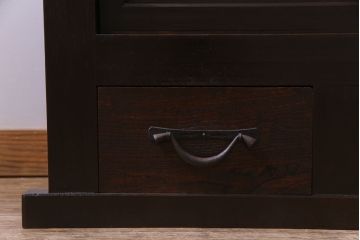 アンティーク家具　和製アンティーク　明治大正期　前面ケヤキ・ヒノキ　堂々とした佇まいが魅力の水屋箪笥サイドボード(収納棚、戸棚、食器棚)