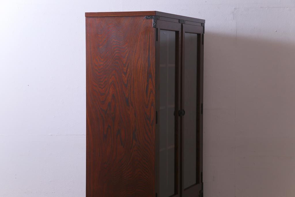 中古　岩谷堂箪笥　233　拭き漆塗りが上品なキャビネット(書棚、本箱)(定価約45万円)