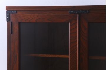 中古　岩谷堂箪笥　233　拭き漆塗りが上品なキャビネット(書棚、本箱)(定価約45万円)