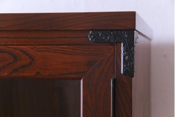 中古　岩谷堂箪笥　233　拭き漆塗りが上品なキャビネット(書棚、本箱)(定価約45万円)