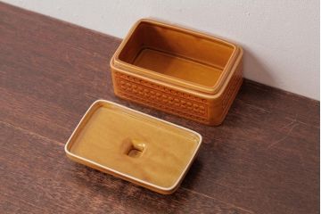 アンティーク雑貨　イギリスビンテージ　HORNSEA(ホーンジー)　SAFFRON(サフラン)　バターケース(洋食器)