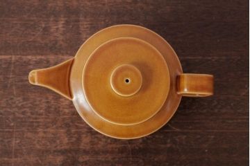 アンティーク雑貨　イギリスビンテージ　HORNSEA(ホーンジー)　Saffron(サフラン)　レトロな花柄がかわいらしいティーポット
