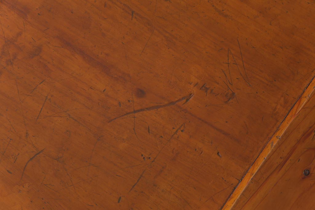 リメイク家具　味わいのある天板を使ったセンターテーブル(サイドテーブル、テーブル)