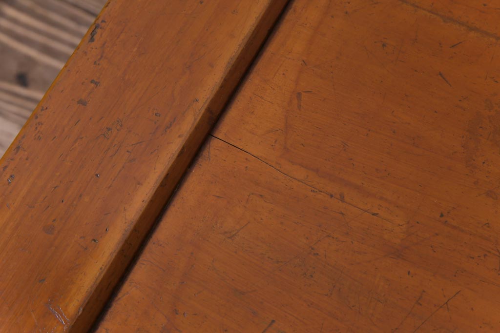 リメイク家具　味わいのある天板を使ったセンターテーブル(サイドテーブル、テーブル)