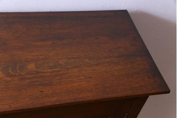 アンティーク家具　イギリスアンティーク　オーク材　薄型　当時物のステンドグラスがお洒落なキャビネット(収納棚、本箱)