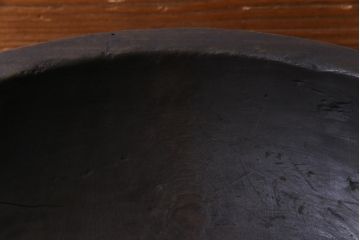 アンティーク雑貨　和製アンティーク　ディスプレイ雑貨　深い色味が目を惹く木製こね鉢