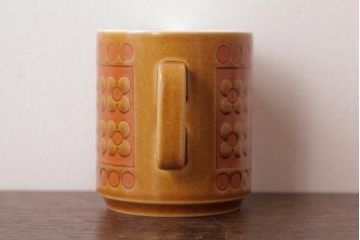 アンティーク雑貨　イギリスビンテージ　HORNSEA(ホーンジー)　SAFFRON(サフラン)　レトロな花柄がかわいらしいクリーマー