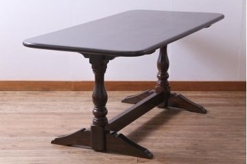 中古　松本民芸家具　シックな4人掛けT型食卓(ダイニングテーブル)(定価約37万円)(2)