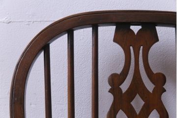 ヴィンテージ家具　イギリスビンテージ　上品なデザインが魅力のウィンザーチェア(ダイニングチェア、椅子、ウインザーチェア)