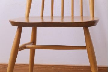 ヴィンテージ家具　イギリスビンテージ　ERCOL(アーコール)　シンプルかつ上品な佇まいのゴールドスミスチェア(椅子、ダイニングチェア)