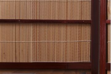 和製アンティーク　美しい透かし彫りが魅力的な四連折り畳み式パーテーション(衝立、仕切り)