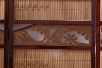 和製アンティーク　美しい透かし彫りが魅力的な四連折り畳み式パーテーション(衝立、仕切り)
