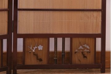 和製アンティーク　美しい透かし彫りが魅力的な四連折り畳み式パーテーション(衝立、仕切り)