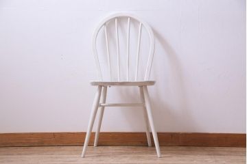 イギリスビンテージ　ペイント家具　ERCOL(アーコール)　アイボリーカラーが愛らしいフープバックチェア(椅子、ダイニングチェア)