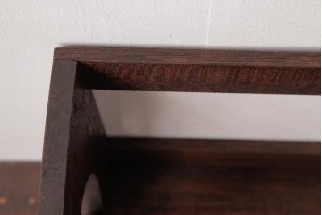 アンティーク雑貨　和製アンティーク　キリンの透かし彫りが愛らしいブックスタンド(本立て)