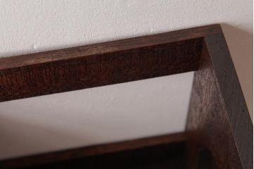 アンティーク雑貨　和製アンティーク　キリンの透かし彫りが愛らしいブックスタンド(本立て)