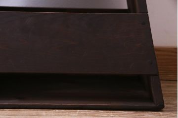 アンティーク雑貨　和製アンティーク　シックな色味とシンプルなデザインが魅力の踏み台(花台、飾り台)