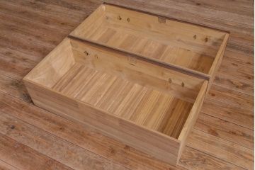 アンティーク家具　和製アンティーク　引手金具がスタイリッシュでおしゃれな箪笥ローボード(ローチェスト)