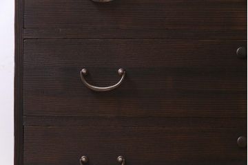 アンティーク家具　和製アンティーク　取っ手金具がモダンでおしゃれな箪笥ローボード(ローチェスト)