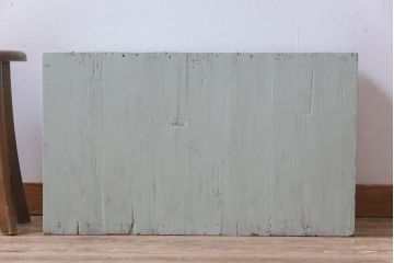 ペイント家具　フレンチシャビーな空間によく似合うパステルカラーの収納棚