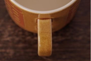 イギリスビンテージ　HORNSEA(ホーンジー)　SAFFRON(サフラン)　マグカップ2個セット(洋食器)
